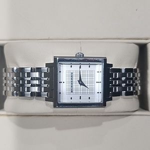 BURBERRY - The City Watch